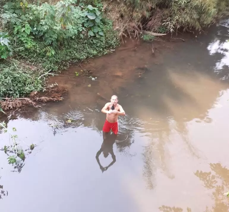 Imagem de Nossa Senhora Aparecida é encontrada em rio de Barão de Cocais