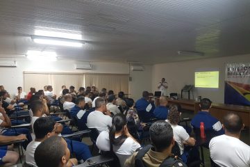 Policiais militares recebem palestra sobre Setembro Amarelo em Monlevade