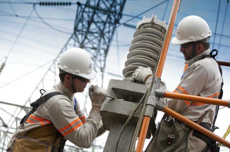 Cemig realiza obras na rede elétrica de Conceição nesta quarta
