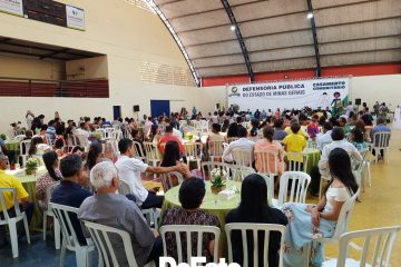 Emoção marca primeiro casamento comunitário em Conceição do Mato Dentro