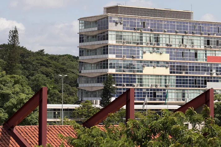 UFMG vai adotar vestibular seriado, com provas do 1º ao 3º ano do Ensino Médio; saiba mais