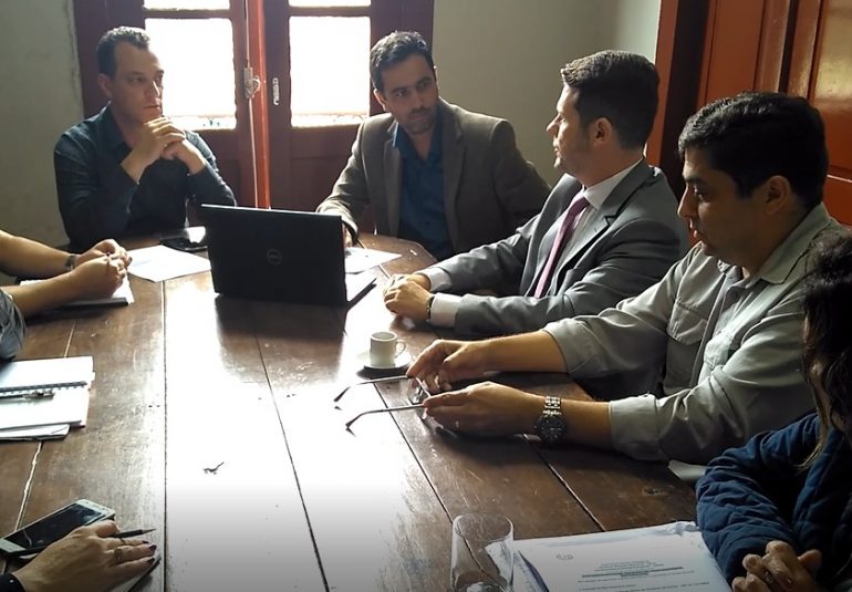 Prefeitos debatem com Samarco sobre retorno das atividades