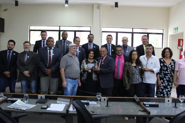 Câmara de Itabira presta homenagem a centenário de ex-prefeito Luiz Menezes