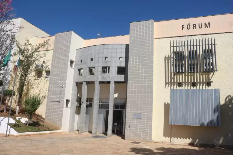 Homem é absolvido de tentativa de homicídio em Júri Popular em Monlevade