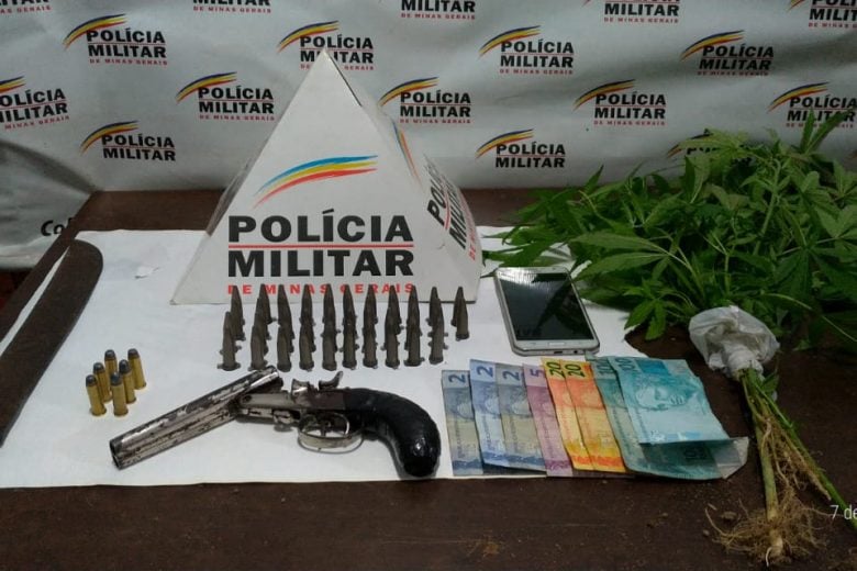 Quatro menores apreendidos por receptação, tráfico e porte ilegal de armas