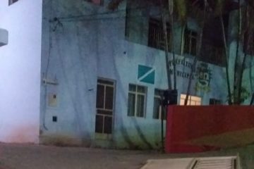 Jovem é preso após furtar e destruir carro de prefeitura