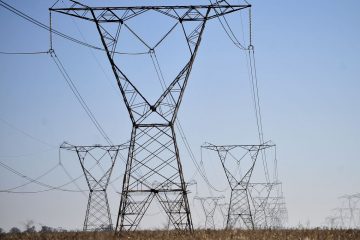 Governo apura relação de atos golpistas com sabotagem em torres de energia