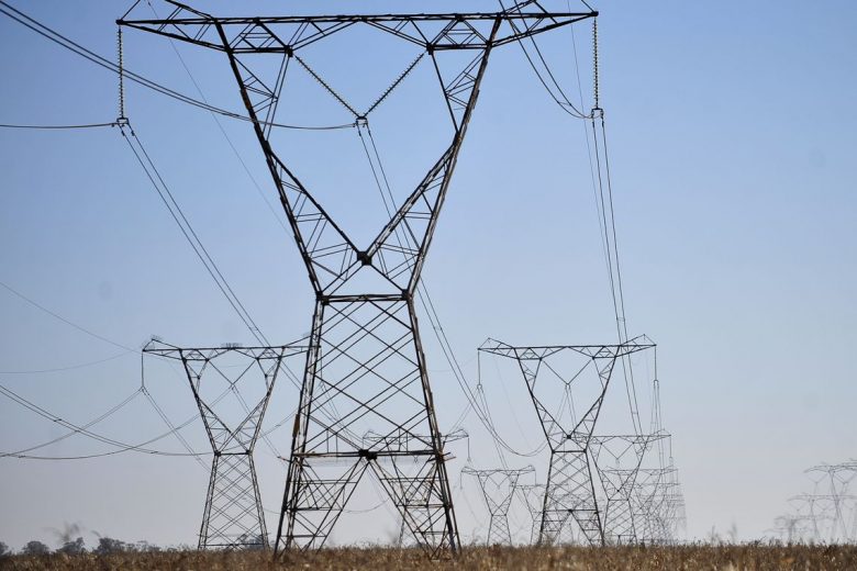 Governo apura relação de atos golpistas com sabotagem em torres de energia