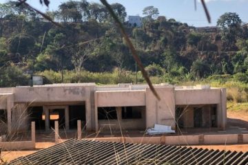 Prefeitura assina mais um termo aditivo para obra de creche em Monlevade