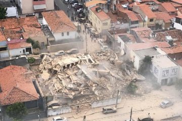 Prédio residencial desaba em bairro de classe média de Fortaleza