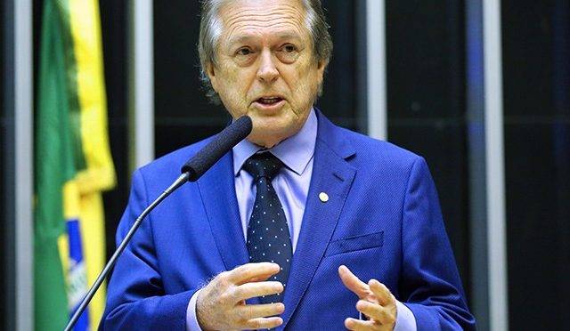 Operação contra desvios do fundo partidário mira o presidente do PSL Operação contra desvios do fundo partidário mira o presidente do PSL