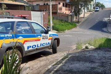 Professora itabirana chega do trabalho e encontra casa revirada e moto roubada