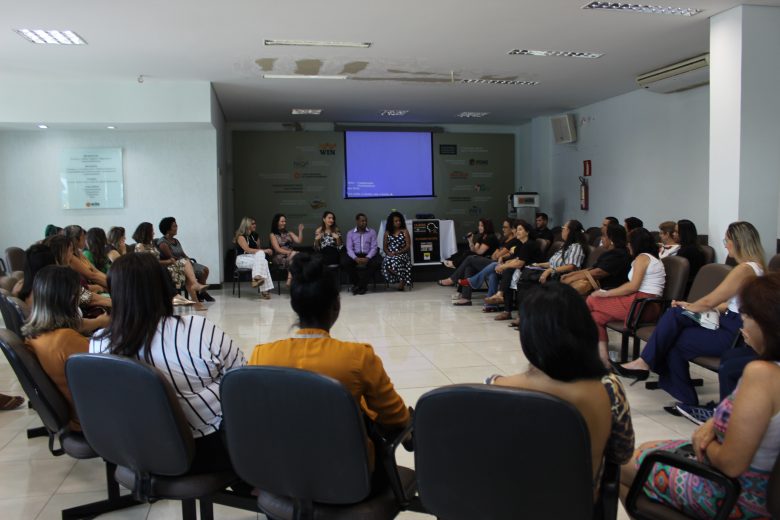 Bate-papo da Acita Mulher discute ações contra a violência doméstica em Itabira