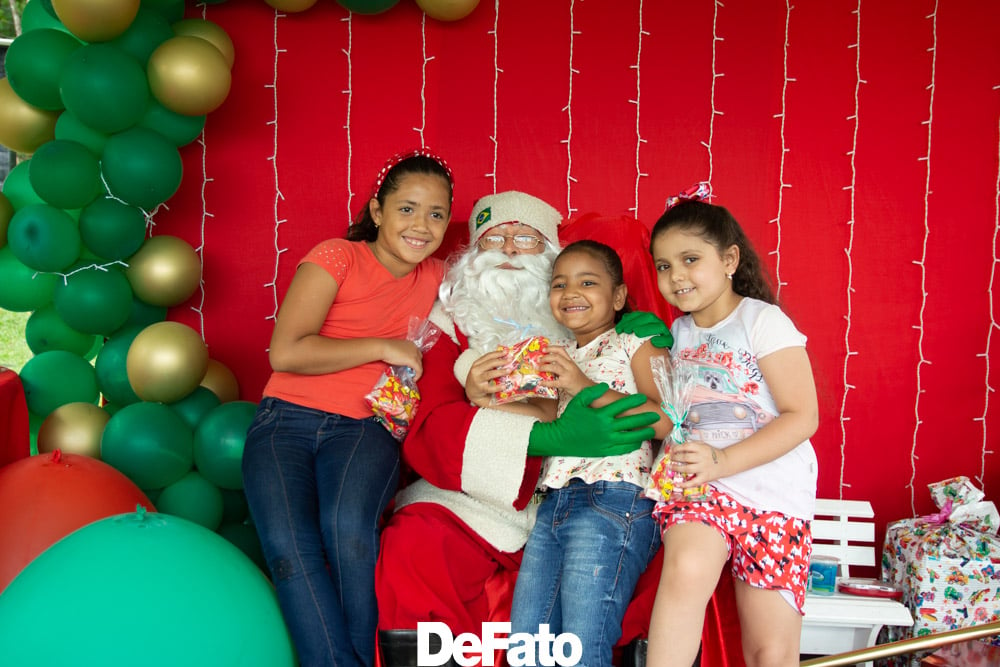 Confira como foi a chegada do Papai Noel em Itabira! – Parte 3