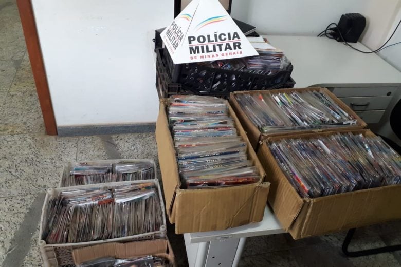 PM apreende mais de três mil CD’s e DVD’s piratas em Barão de Cocais