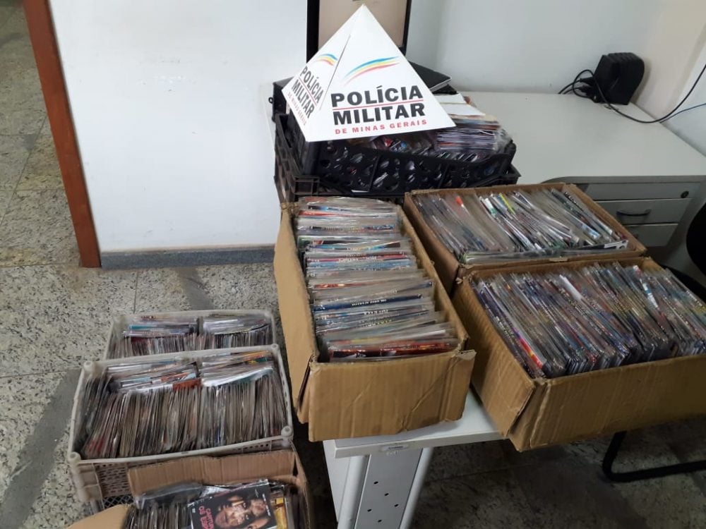 PM apreende mais de três mil CD’s e DVD’s piratas em Barão de Cocais