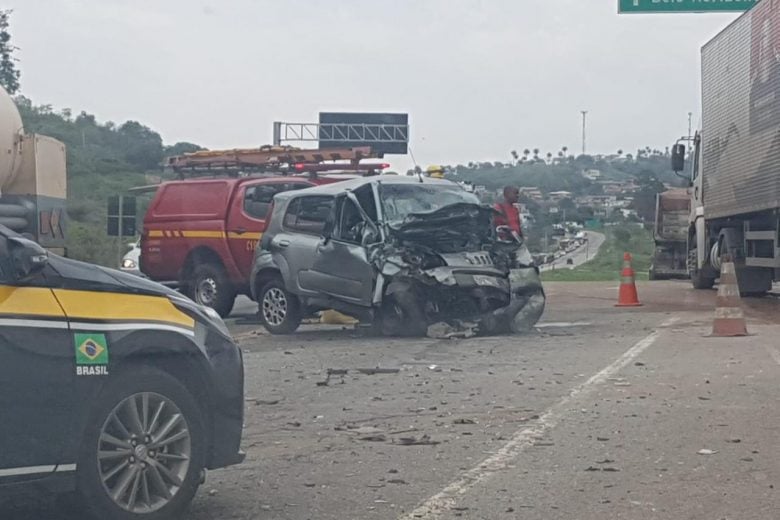 Acidente mata uma pessoa próximo a posto da PRF, na BR-381