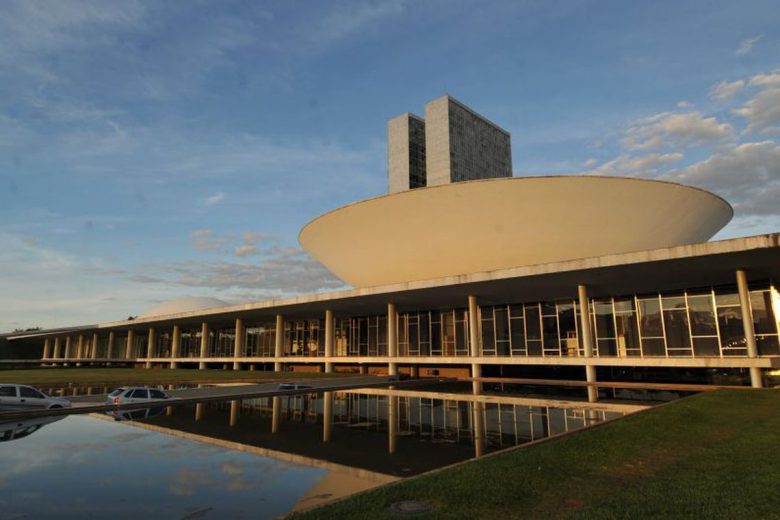 Senado deve discutir nesta segunda, 4, regras para aposentadoria de risco