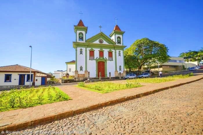 Santa Bárbara continua sem abastecimento de água