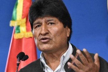 Sob forte pressão, Evo Morales anuncia renúncia em discurso pela televisão