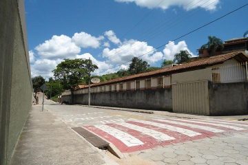 Comissão de Educação da ALMG debate municipalização de escolas com secretária de Estado