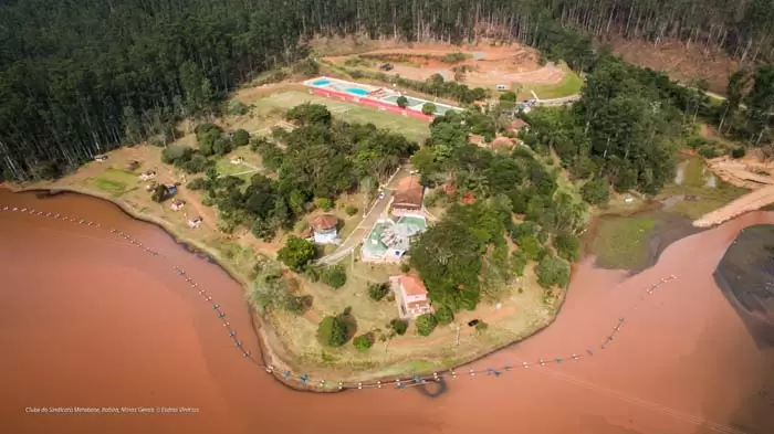 Mau cheiro e morte de peixes: vereadores querem explicações da Vale sobre situação em Rio de Peixe