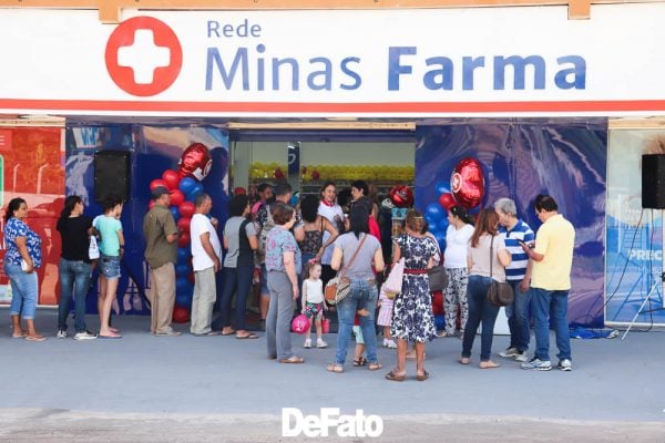 Rede Minas Farma faz festa de inauguração para anunciar filial no bairro Gabiroba