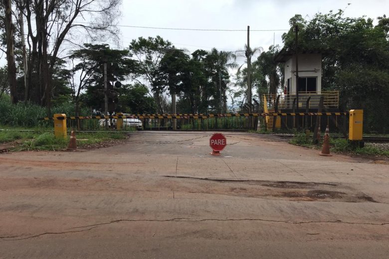 Estrada 105: acesso ao bairro Pará está interditado para obras Estrada 105: acesso ao bairro Pará está interditado para obras