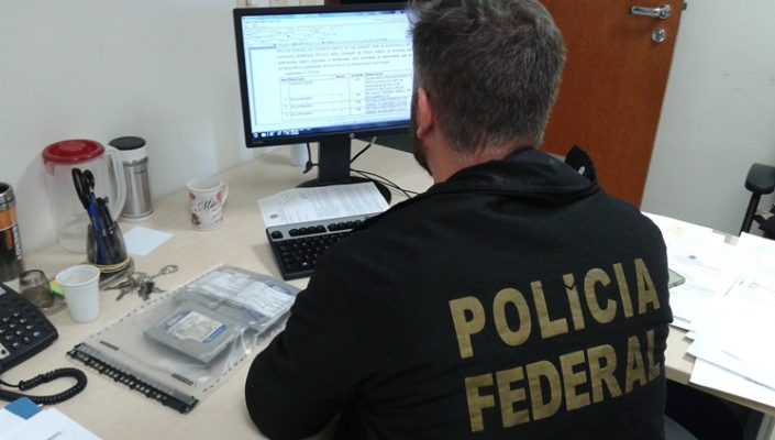 Homem é preso por armazenar e compartilhar material de pornografia infantil