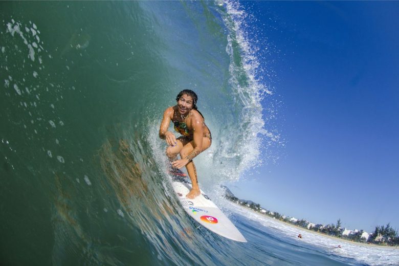 Silvana Lima vai representar Brasil na estréia do surf em Tóquio 2020