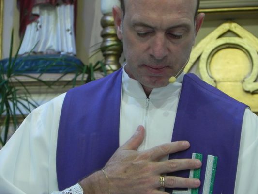 Última missa de Padre Flávio em Itabira será celebrada neste sábado