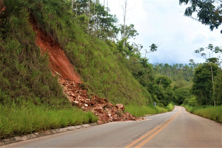 Trechos do Forninho exigem atenção e prudência de motoristas e motociclistas Trechos do Forninho exigem atenção e prudência de motoristas e motociclistas