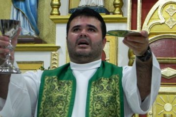 Paróquia Nossa Senhora da Saúde dá boas-vindas a novo pároco