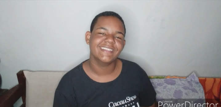 Itabirano de 14 anos lança canal para falar sobre bullying e racismo