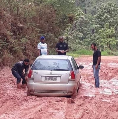 Sem asfalto, estrada entre Senhora do Porto e Dom Joaquim volta a ficar intransitáveis