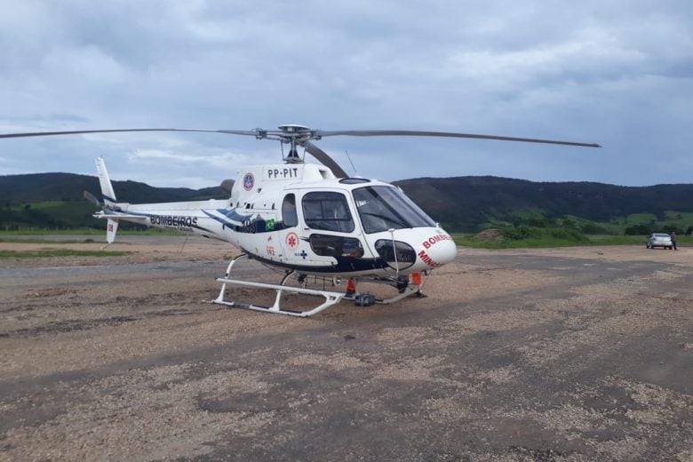 Jovem baleada pelo namorado continua internada em BH