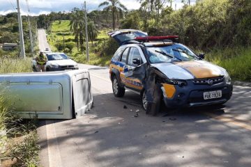 Homem foge após provocar acidente com viatura da Polícia Rodoviária em Itabira