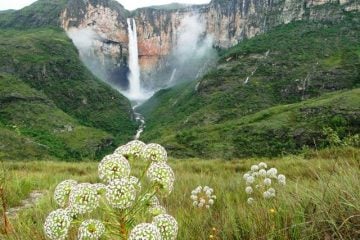 Acesso à Cachoeira do Tabuleiro, maior de MG, volta a ser permitido em Conceição