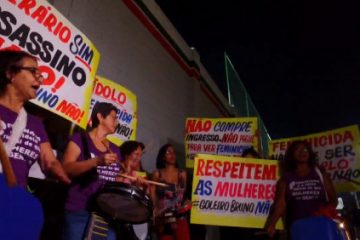 Torcedores do Operário-MT protestam contra contratação do goleiro Bruno