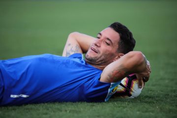 Cruzeiro não chega a acordo com Thiago Neves, e caso será decidido na Justiça