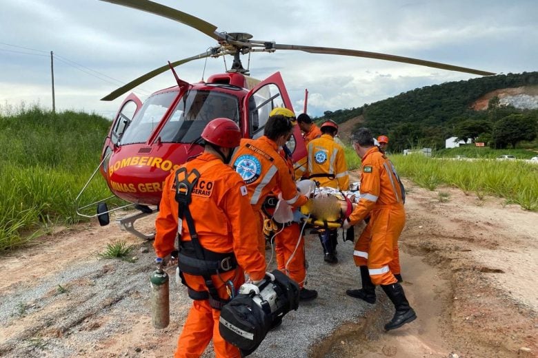 Acidente grave na BR-381 interdita trânsito e deixa três pessoas feridas