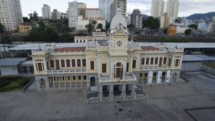 estação ferroviária