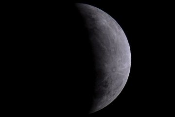 Região do Canadá declara estado de emergência para acompanhar o eclipse solar total