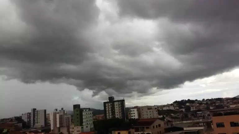 Sextou com chuva? Vem descobrir na previsão do tempo!