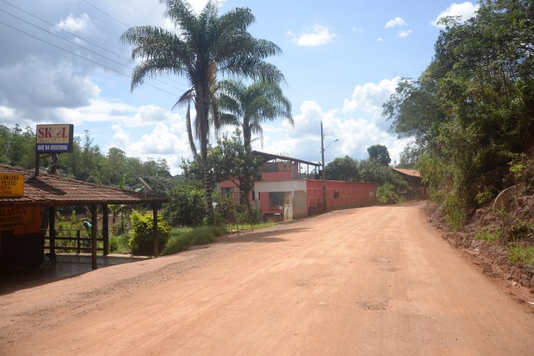 São Gonçalo assume asfaltamento de estrada entre BR-381 e Peti