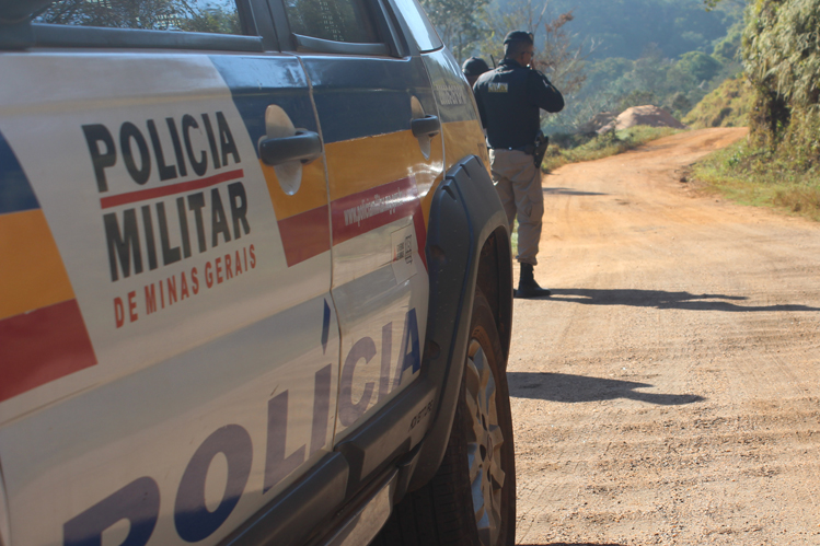 Família é feita refém durante assalto a sítio na zona rural de Itabira