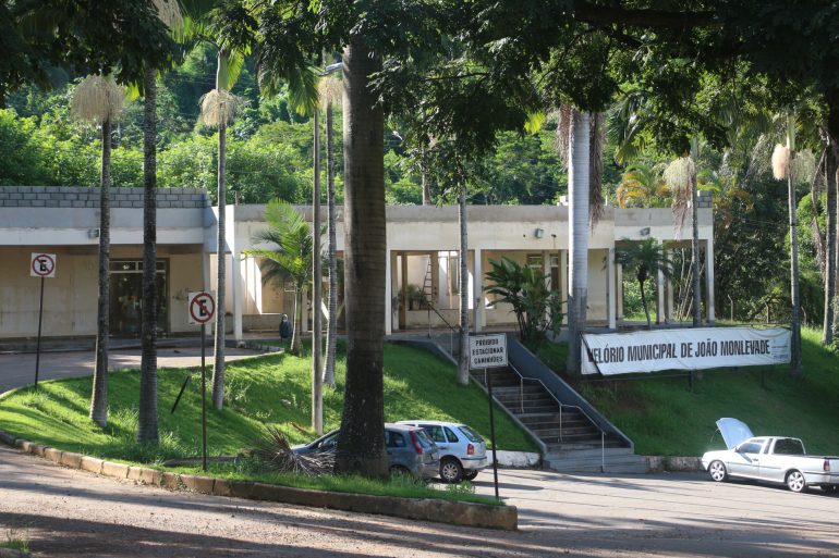 Velório em Monlevade: mais de R$258 mil investidos e ainda mais gastos em reforma de antigo espaço