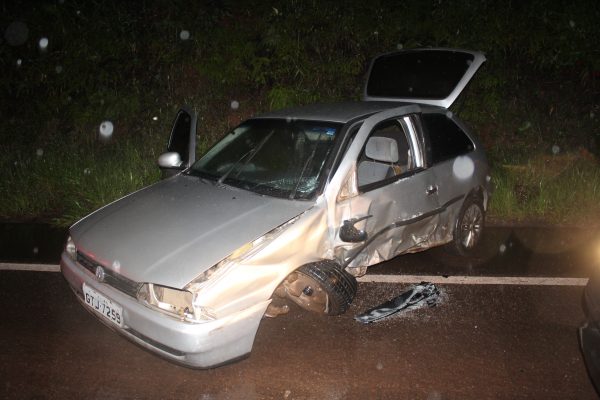 Gol ficou destruido devido a colisão