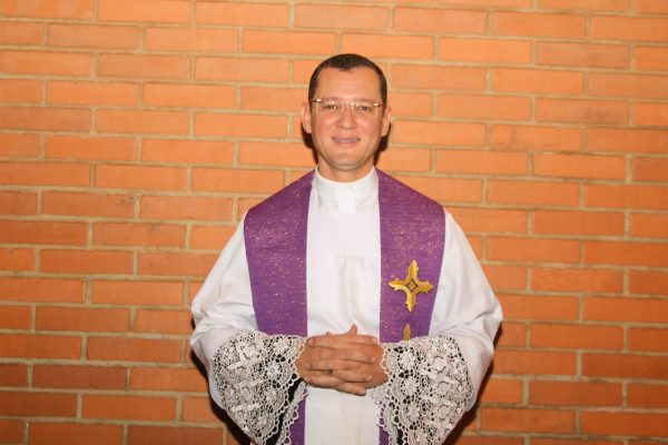 Padre Ueliton