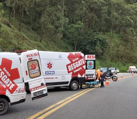 Motociclistas derrapam em curva da BR-381 e são encaminhadas para hospital
